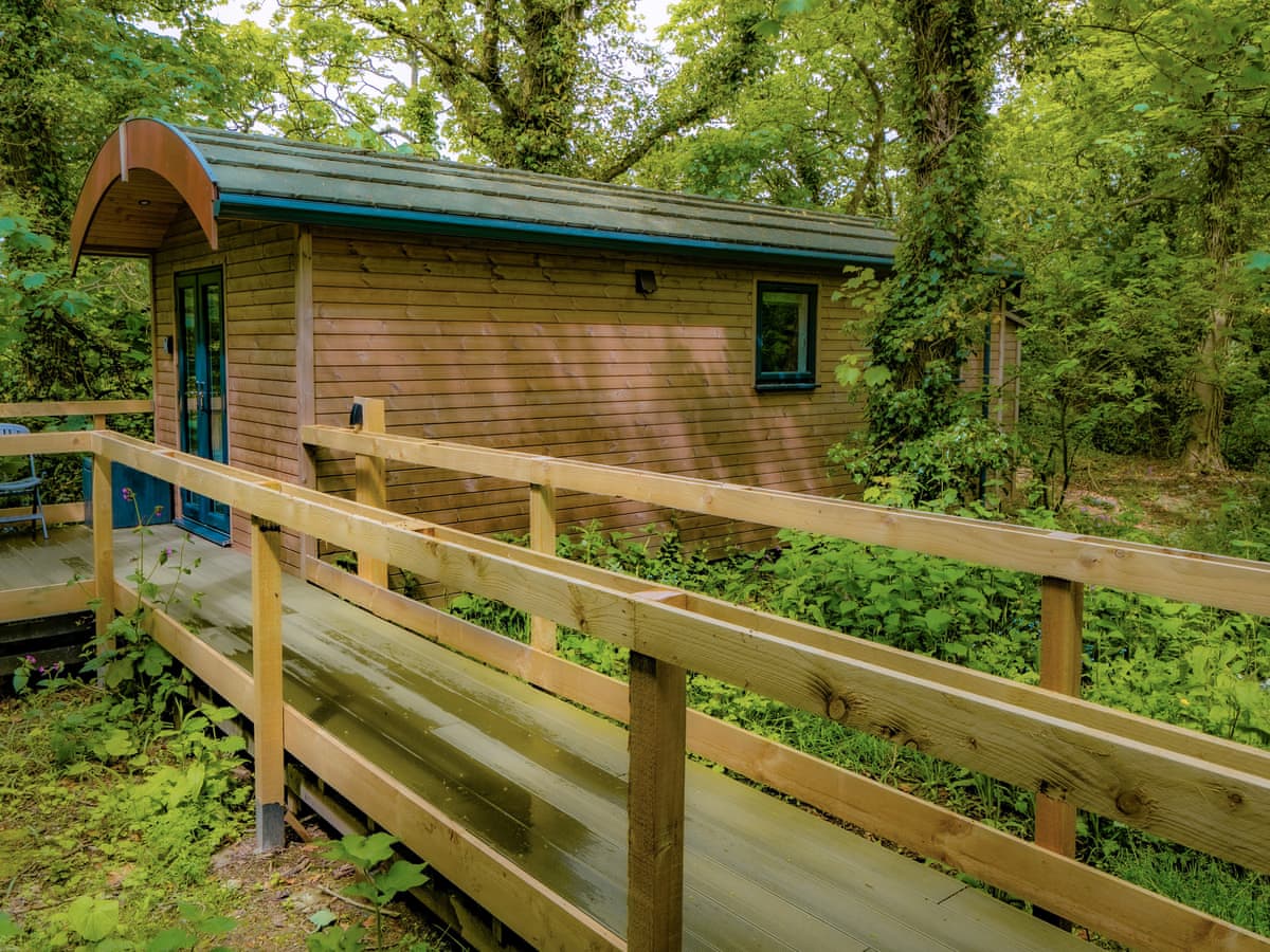 Treglisson Pods - Woodpecker — stay in Hayle